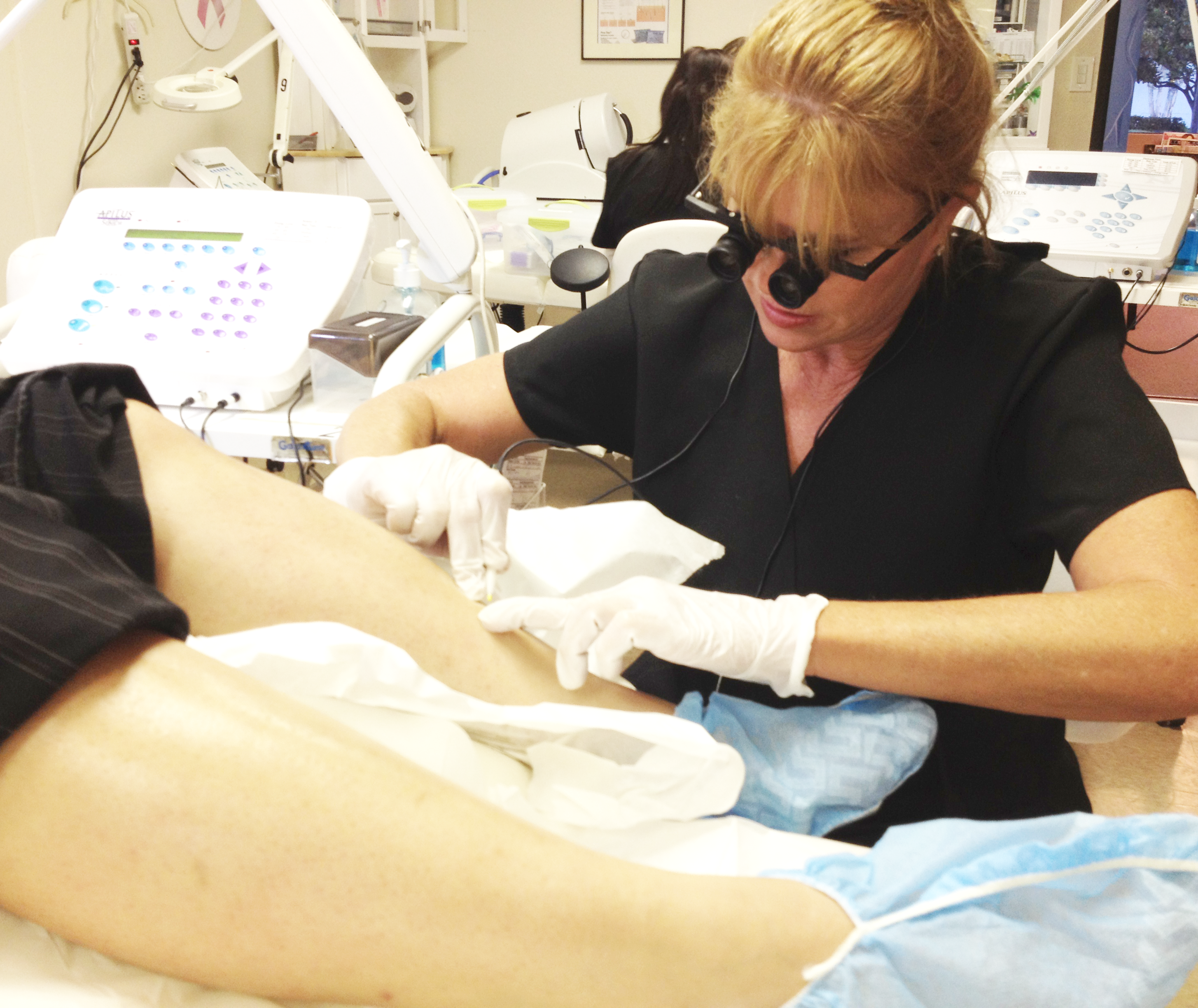 eletrolysis is performed using the best electronic equipment